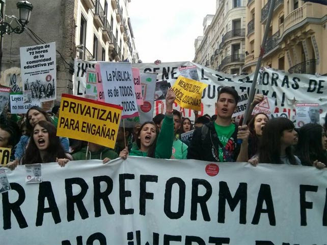 Cabecera de una manifestación de estudiantes en Madrid.