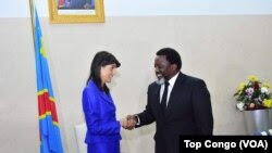 Nikki Haley et Joseph Kabila, Kinshasa, RDC, le 27 octobre 2017 (VOA/Top Congo)