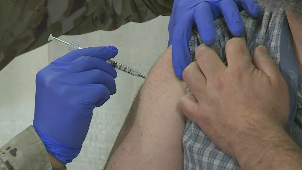  The rise in COVID-19, flu numbers: How to protect yourself during the holidays