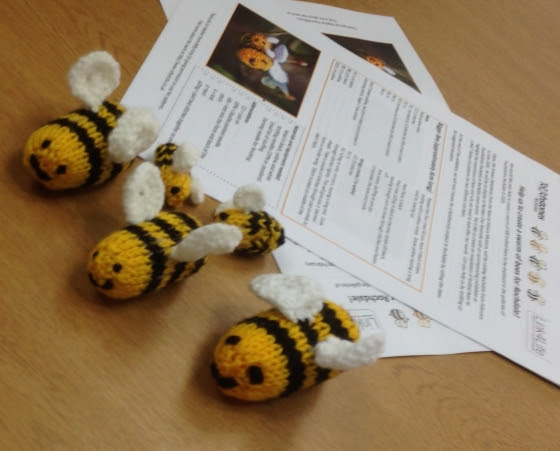 Knitted Bees