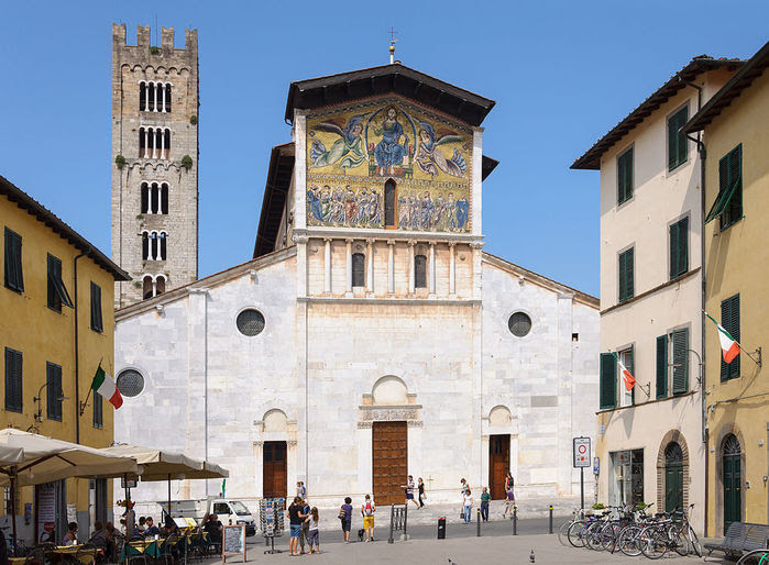 1024px-Basilica_di_San_Frediano_Lucca (700x514, 97Kb)