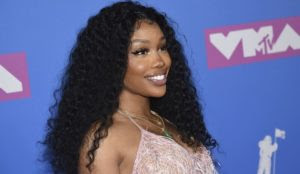 Top-Ten Hit Singer SZA Claims She Stopped Wearing Hijab After 9/11: ‘I Was So Scared’