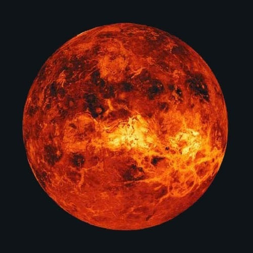 Sao Kim là hành tinh duy nhất trong hệ mặt trời quay ngược chiều kim đồng hồ