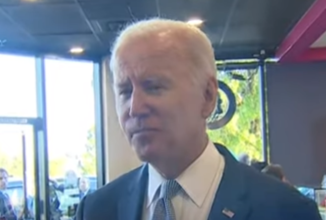ICE CREAM AND A SNIFF: JOE BIDEN MANAGES TO SNIFF HIS NEXT VICTIM WHILE OUT FOR ICE CREAM IN OREGON