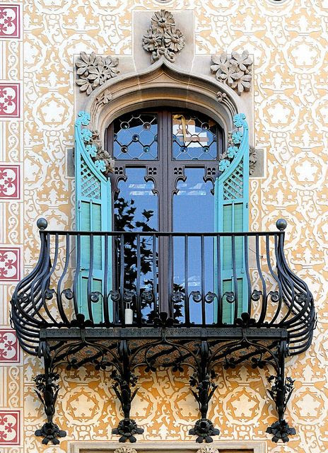 Casa Amatller. Architect: Josep Puig i Cadafalch. Barcelona - Pg. de Gràcia