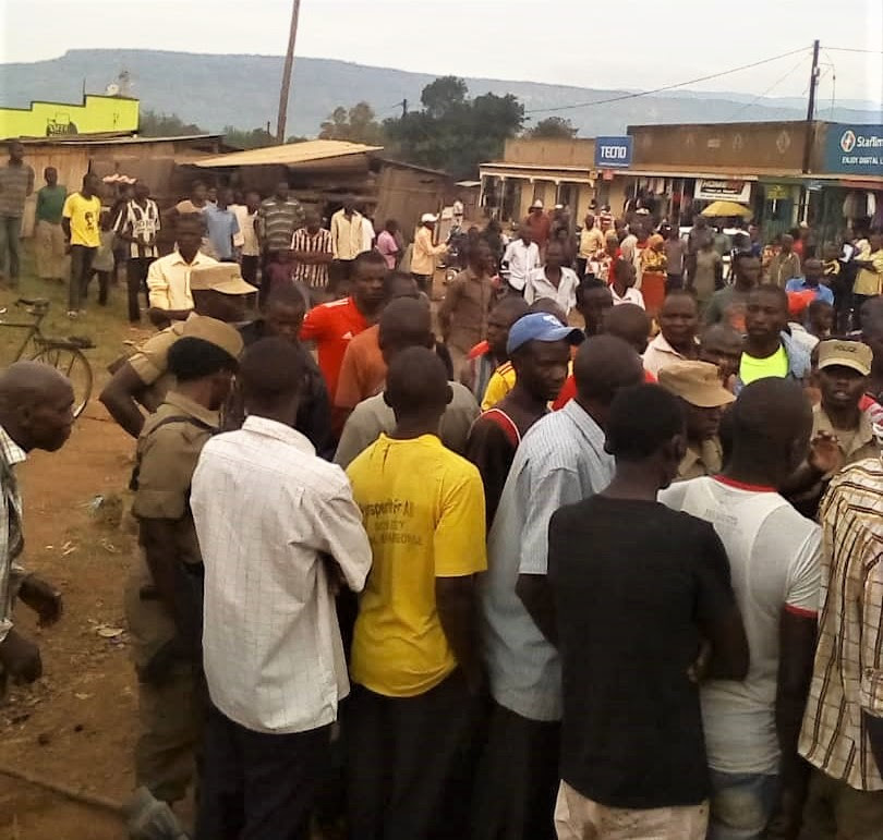  Muslim mob leads police to arrest pastors at event defending Christianity in Sironko, Uganda on Nov. 24, 2018. (Morning Star News)