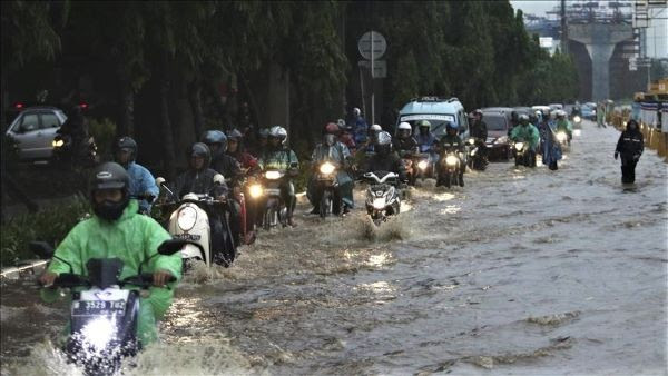 Yakarta Indonesia se hunde rapidamente. Foto Eko Siswono Toyudho - Agencia Anadolu.