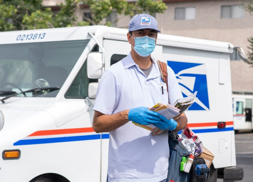 How these heroic postal workers saved people while doing their jobs How these heroic postal workers saved people while doing their jobs