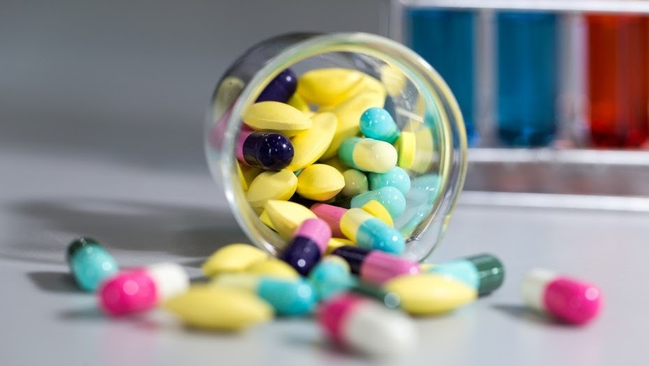 Dura negociación entre el Gobierno y los laboratorios por el precio de los medicamentos