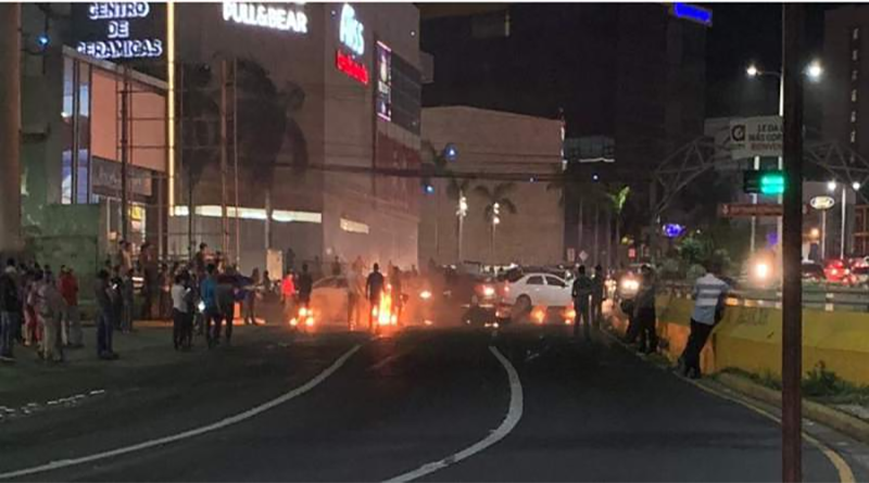 Arde Honduras esta noche