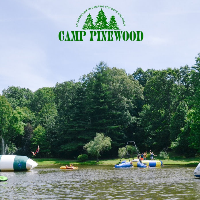 Camp pinewood игра