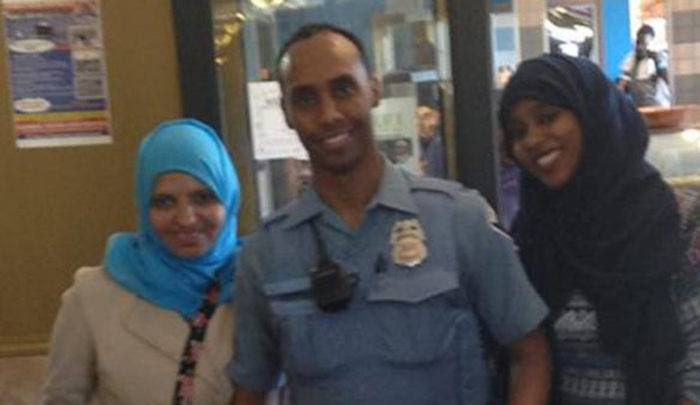 Minneapolis: Muslim cop who shot unarmed woman charged with murder, turns himself in