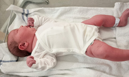 Mom Gives Birth to an 11lb 5oz Baby Girl Who Weighs the Same as a Bowling Ball