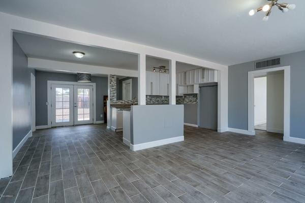 335 W Glenrosa Ave, Phoenix AZ 85013 wholesale property listing