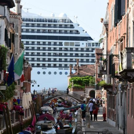 After Collisions and Near Misses, Venice Decides to Ban Giant Cruise Ships