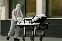 Las muertes invisibles de la pandemia: así se contabilizan las víctimas en España y estas son las que quedan fuera