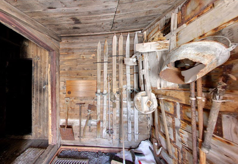 Explorando la Antártida con Google Street View scott's-hut-cape-evans-on-ross-island-3