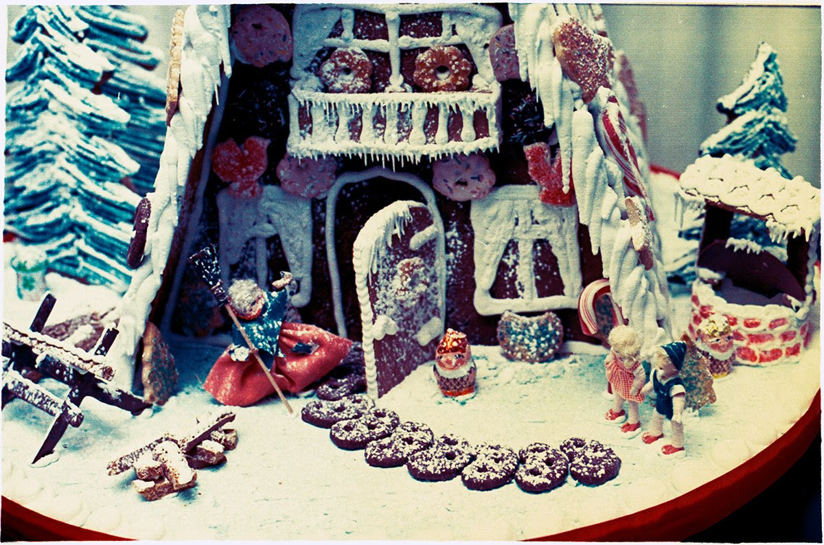 gingerbread house.jpg