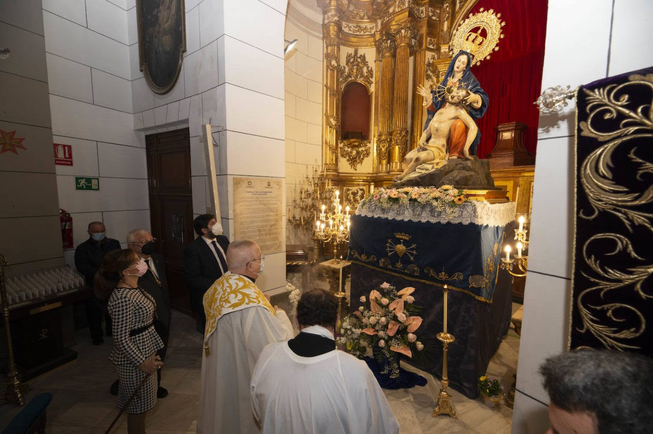 Y más fotos sobre la ＂aconfesionalidad＂ del Estado: esta vez la alcaldesa de Cartagena