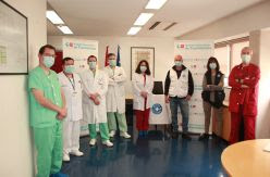 Las lecciones aprendidas del ébola por Médicos del Mundo prepara a los hospitales españoles para la desescalada