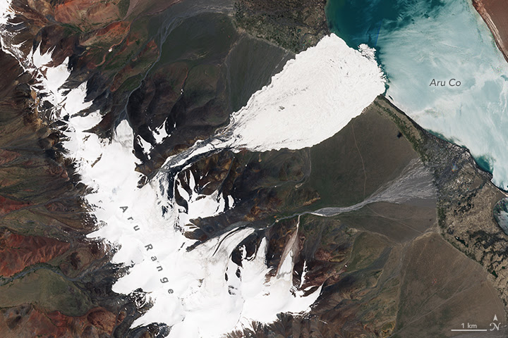 Massive and Mysterious Ice Fall in Tibet