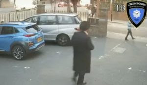 UK: Muslim randomly attacks Jewish man on the street, gives him head and foot injuries