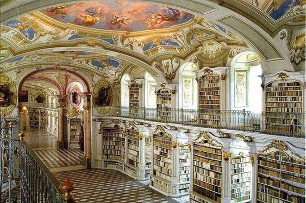 أجمل 16 مكتبة في العالم بالصور 413325