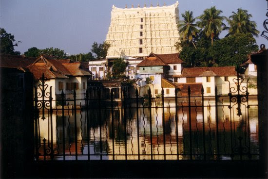 Padmanabha Swamy temple at midday