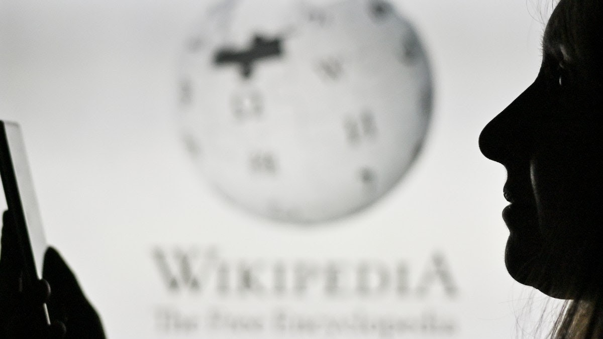 Did Steven Crowder Just Expose Wikipedia’s Left-Wing Bias? Watch His Test And Judge For Yourself.