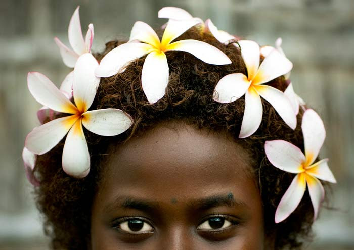 http://chicquero.files.wordpress.com/2012/03/international-womens-day-chicquero-papua-islands.jpg?w=800