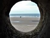 beach-tunnel-1432378_1280