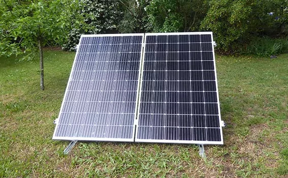 panneaux-solaires-pose-au-sol-solarcoop.jpg
