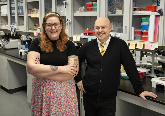 Alex Parker, a CRCHUM researcher and professor at Université de Montréal, with his postdoctoral fellow and study's first-author Audrey Labarre