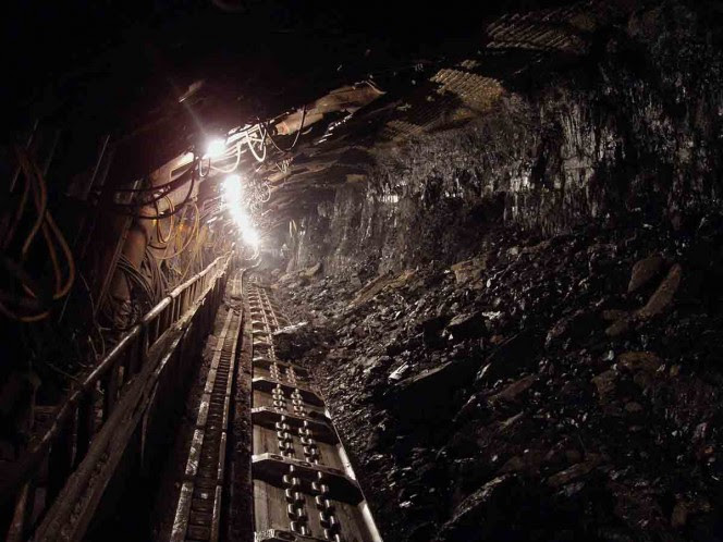 Derrumbe en mina colombiana deja seis muertos
