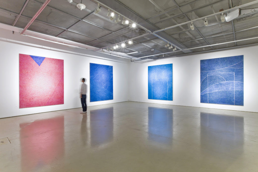 Installation view of Kim Whanki, courtesy of Gallery Hyundai.