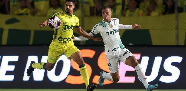 Breno Lopes, do Palmeiras, em jogo contra o Mirassol pelo Paulistão