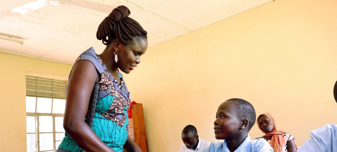 Zekia Musa é uma jovem ativista e defensora da paz com deficiência visual de 29 anos que trabalha no Ministério de Educação Geral e Instrução do Sudão do Sul, representando pessoas com deficiência. Ela também orienta alunos com deficiência em escolas da capital Juba