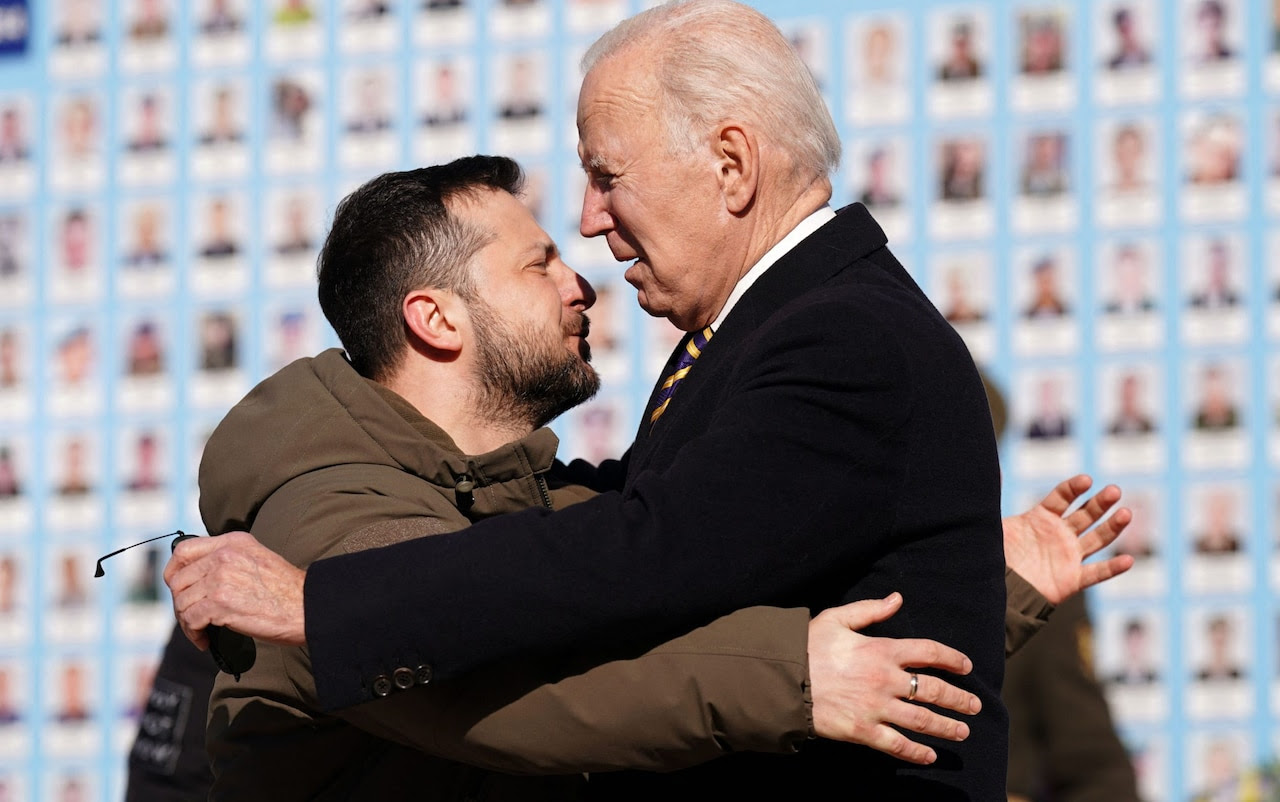Zelensky and Biden at the Heavenly Hundred memorial in Kyiv