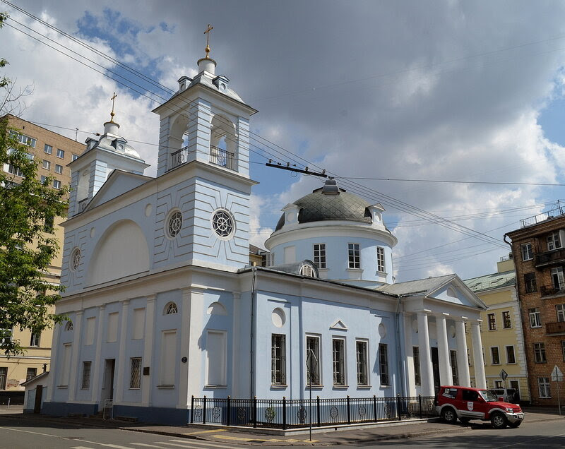 Церковь Успения Пресвятой Богородицы на Могильцах