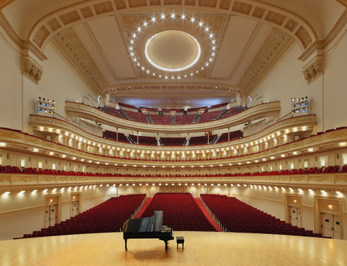 Концертный зал 'Карнеги-холл' в Нью-Йорке: интерьер зала
