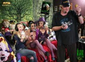 Bonoboville loves HB Edibles! Photo: Ono Bo