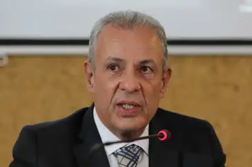 Fabio Rodrigues-Pozzebom/Agência Brasil O ministro de Minas e Energia, Bento Albuquerque, apresenta o programa de incentivo à redução do consumo de energia elétrica por parte dos consumidores regulados e detalhes sobre as bandeiras tarifárias de energia.
