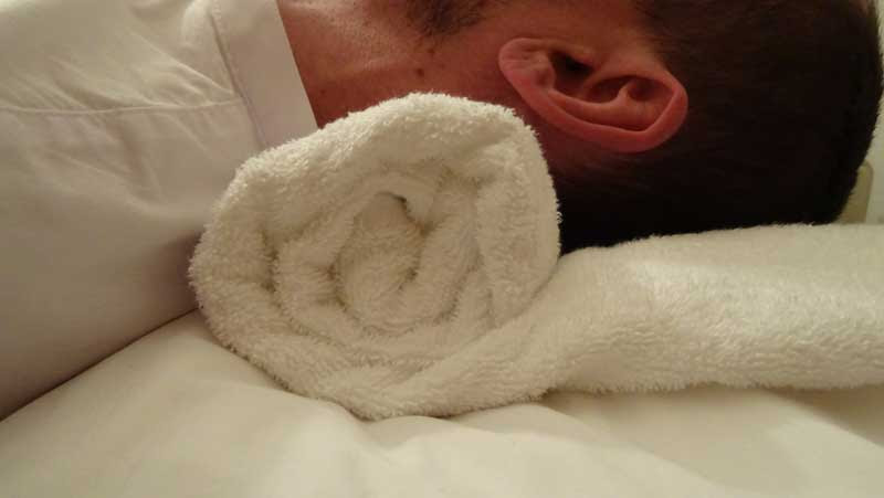 Rolled up towel for neck pain new arrivals