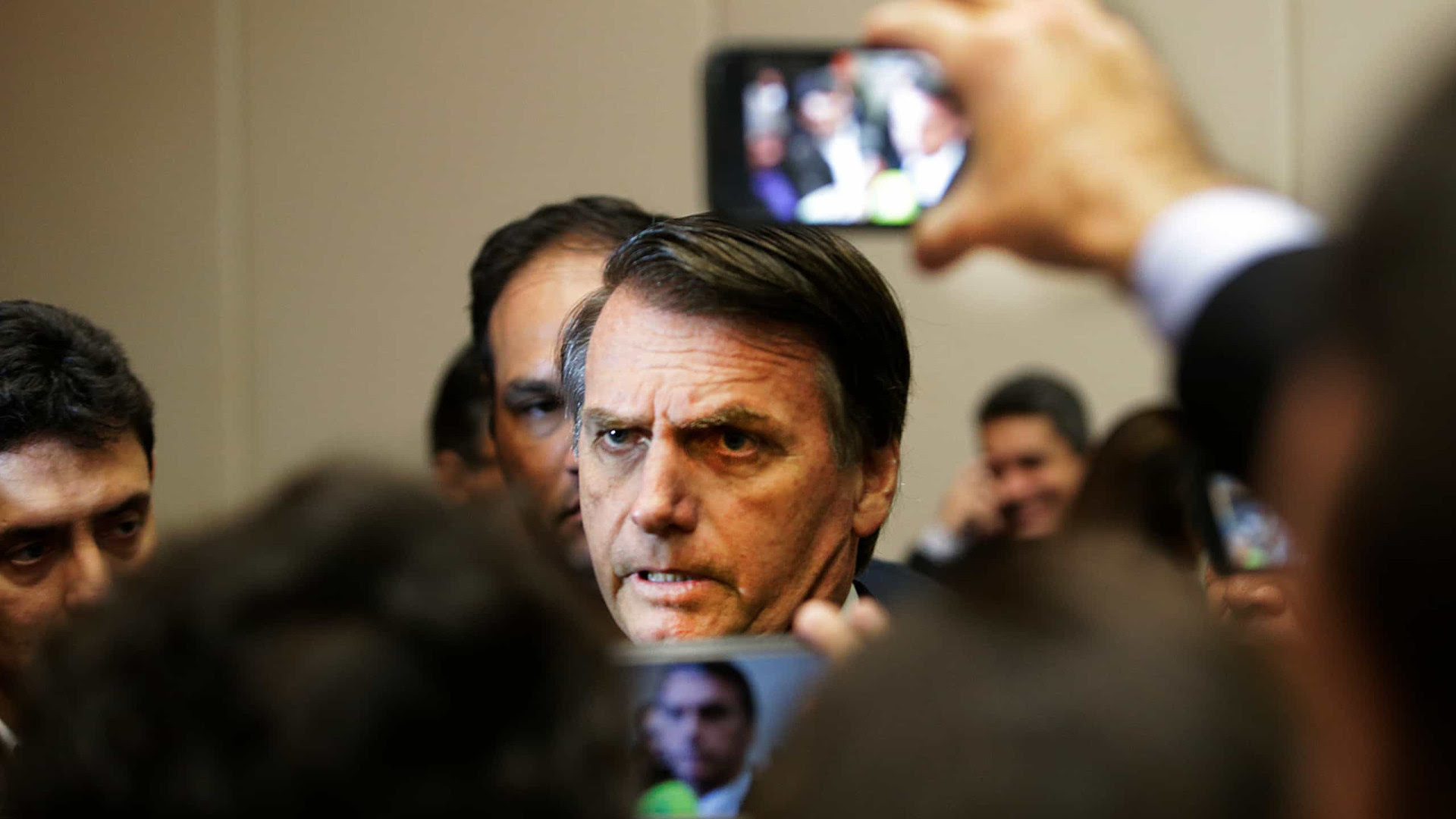 Chefe da PF em Minas contradiz Bolsonaro