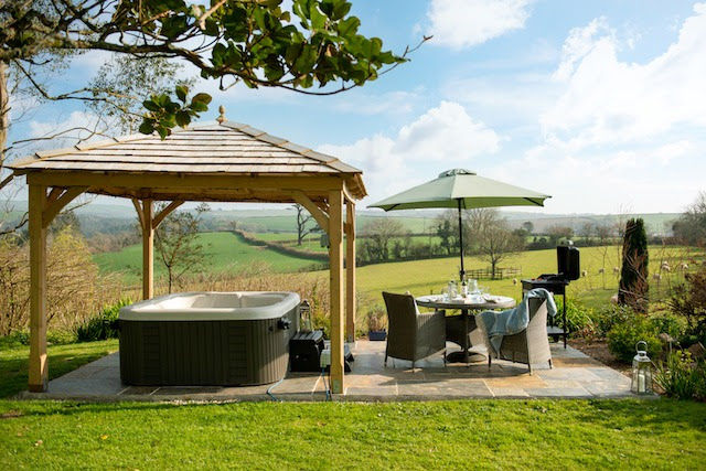 Low res. Linhay hot tub and terrace .jpg