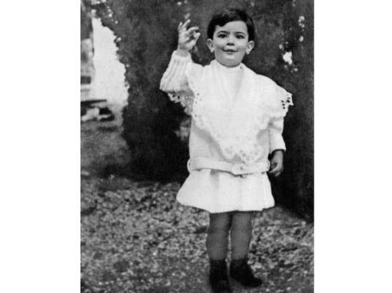 Fotografía de Salvador Dalí de niño