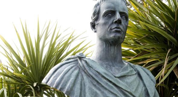 Carme 101 di Catullo, parafrasi e commento