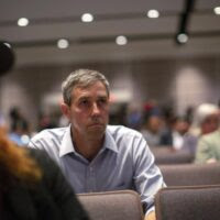 Beto O'Rourke bets big on this shakeup