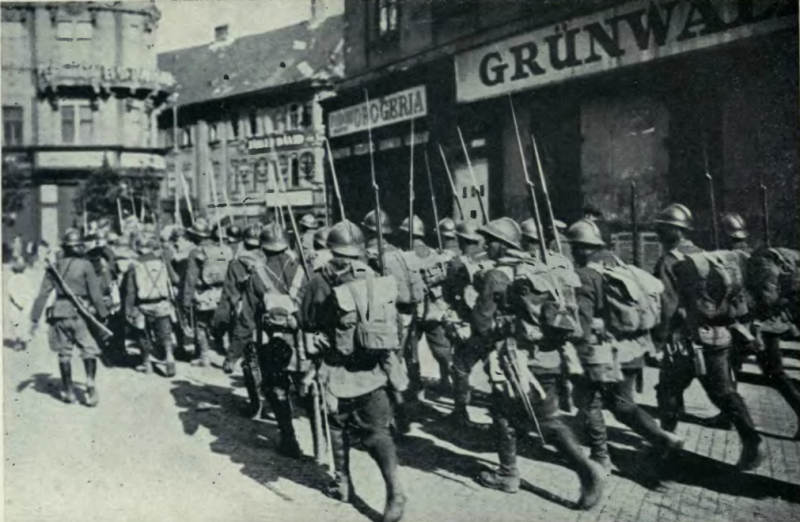 Trupele române ocupând Budapesta, 1919 - foto preluat de pe ro.wikipedia.org