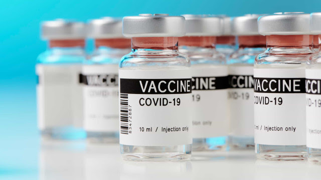 Guerra das vacinas opõe UE a Reino Unido e ameaça deixar países pobres sem imunizante